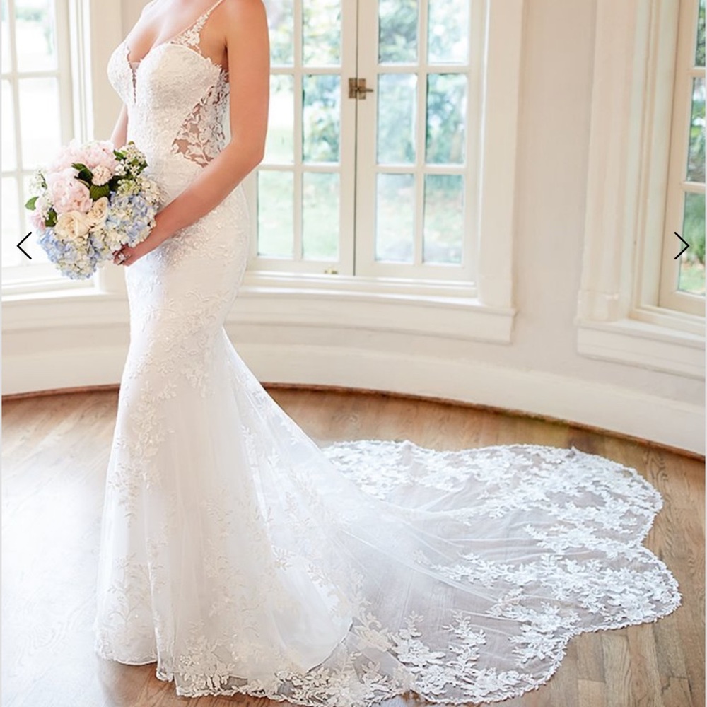 Stella York Wedding Dress + veil